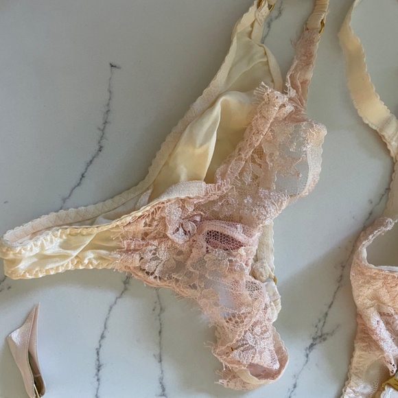 Agent Provocateur satin lace corset and panties - Picture 6 of 8